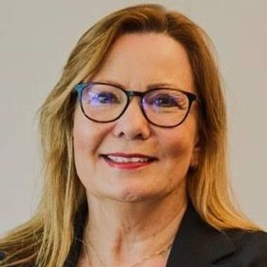 Professor Vanessa  Raymont